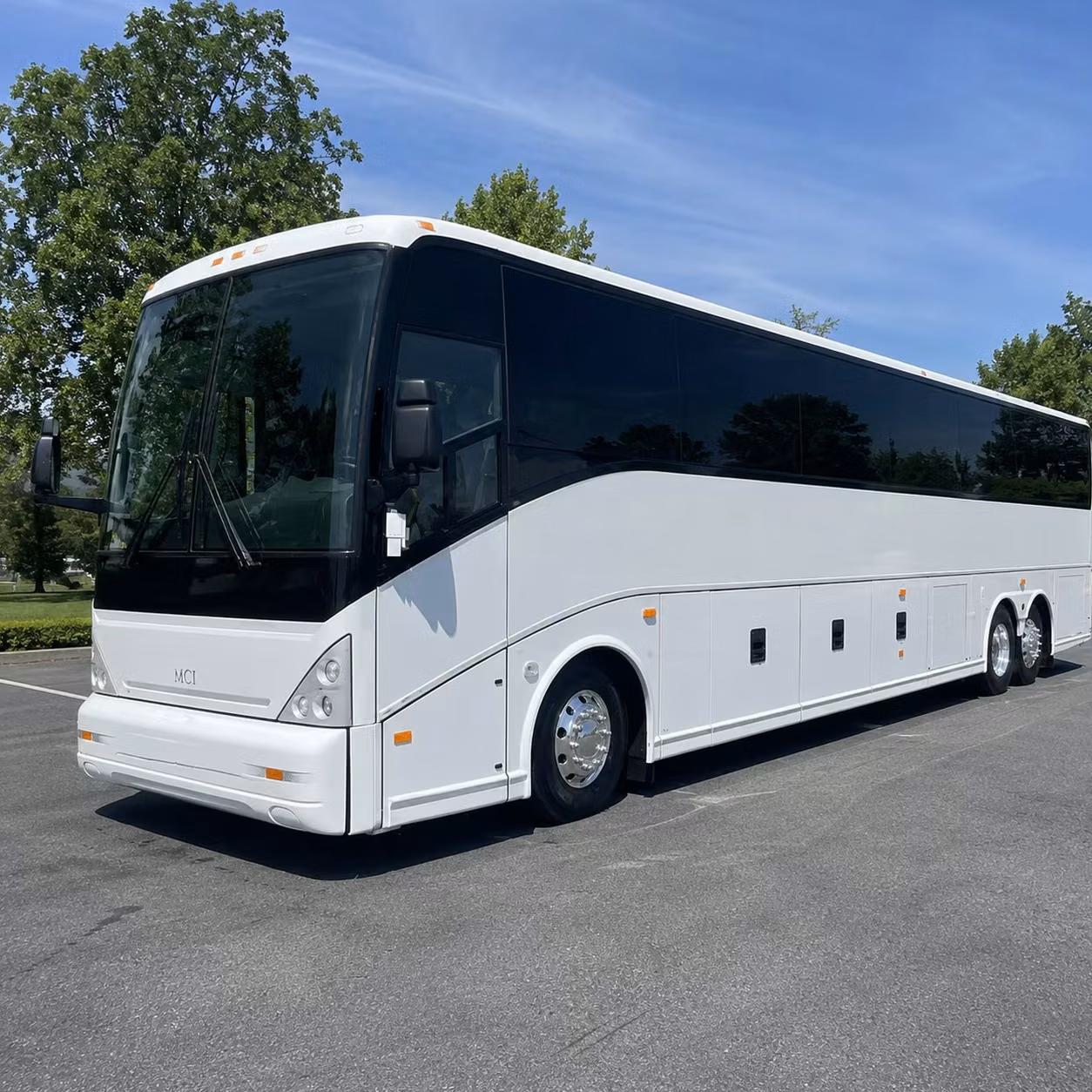 bus rental options for everett trips
