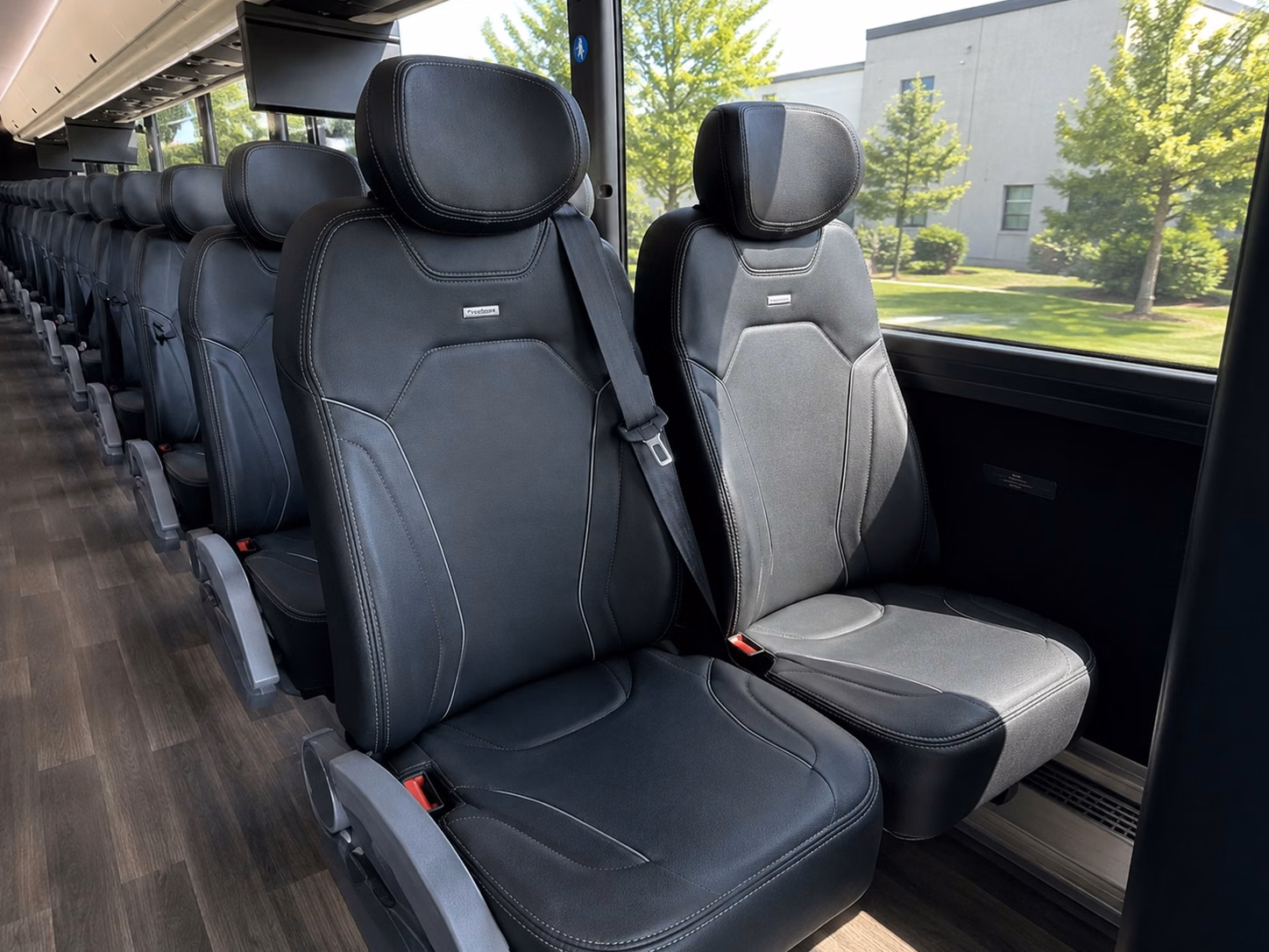 corporate and group fan transportation to everett sporting events
