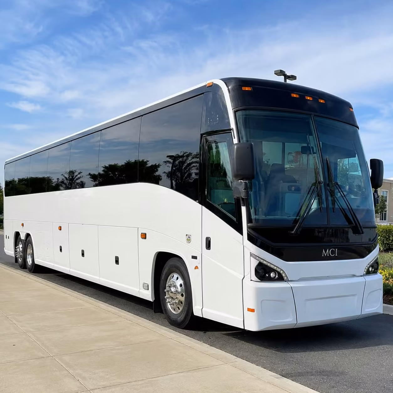 long distance bus rentals for everett sports teams schools and universities