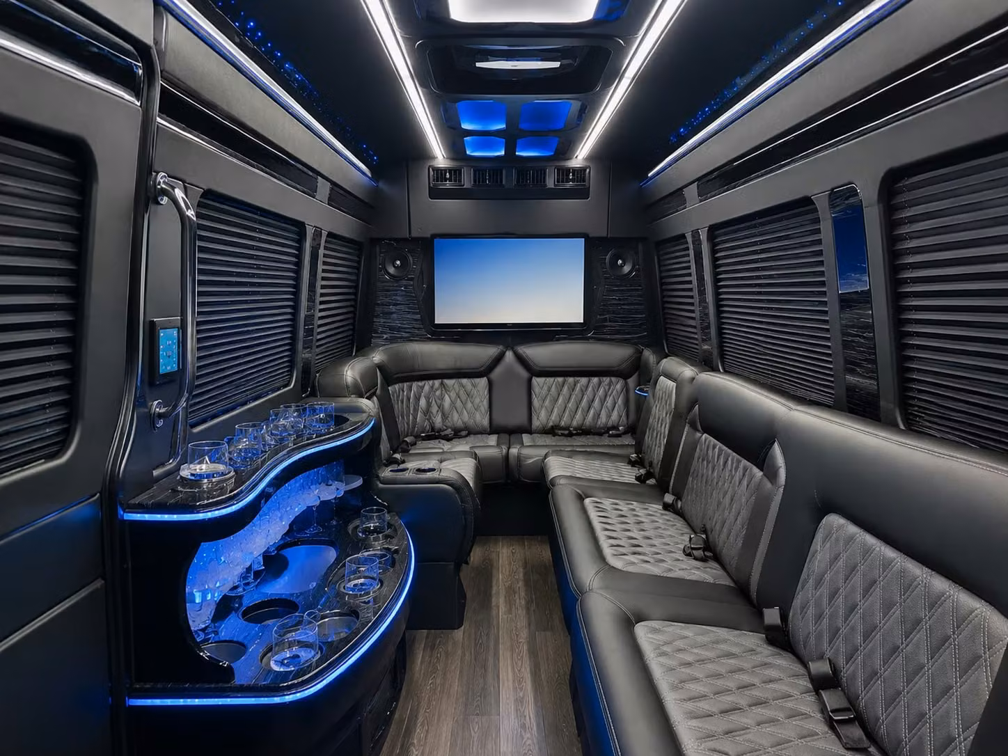 pre prom dinner shuttles and multi stop itineraries around everett